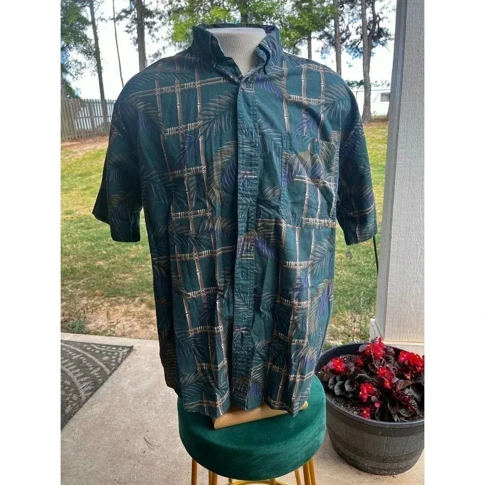 Chaps Ralph Lauren bamboo fern print button up size large